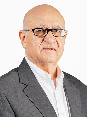  دکتر پرویز عقیلی کرمانی 
